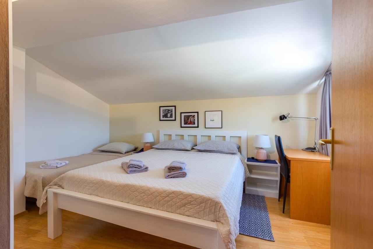 Apartments Valeria, Mali Lošinj Dış mekan fotoğraf