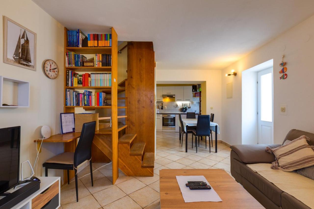 Apartments Valeria, Mali Lošinj Dış mekan fotoğraf