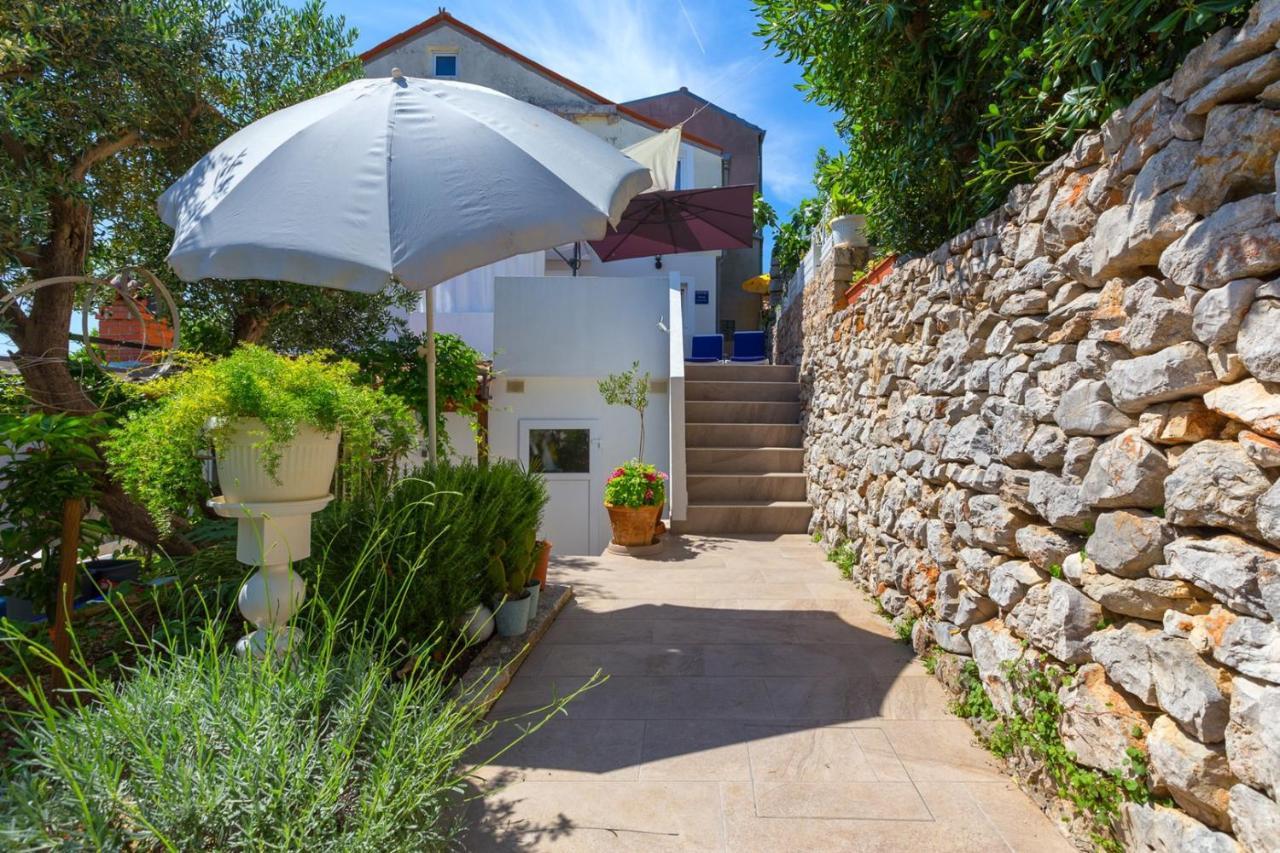 Apartments Valeria, Mali Lošinj Dış mekan fotoğraf