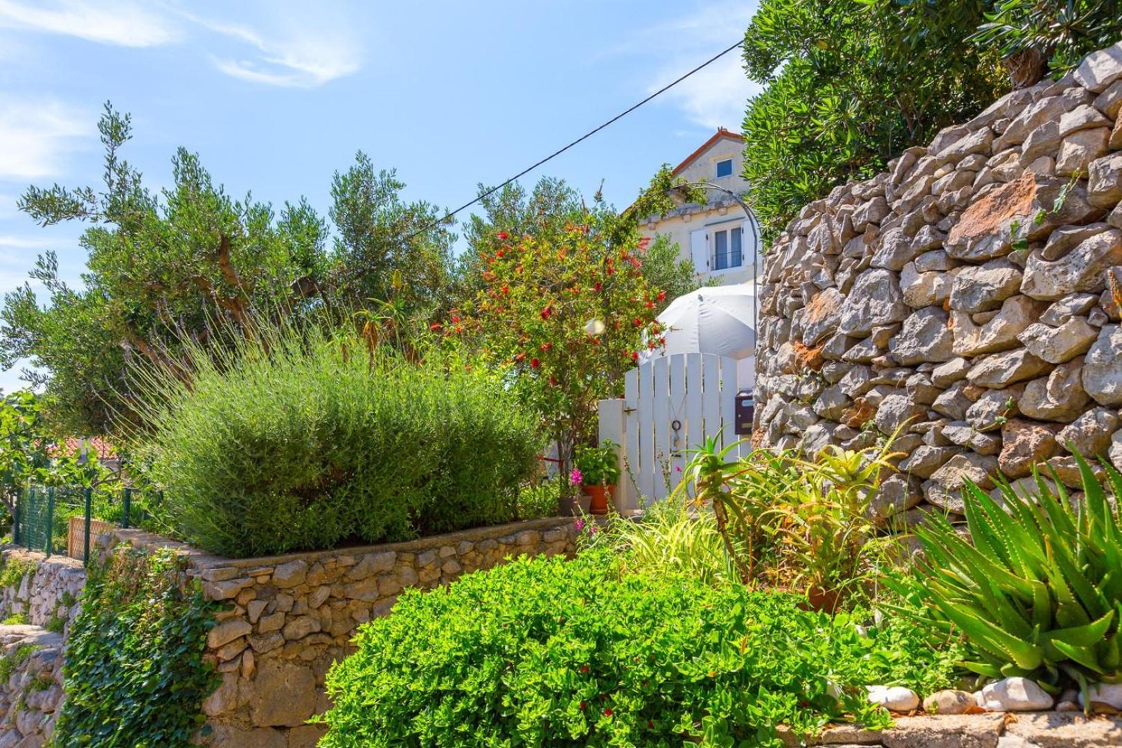 Apartments Valeria, Mali Lošinj Dış mekan fotoğraf