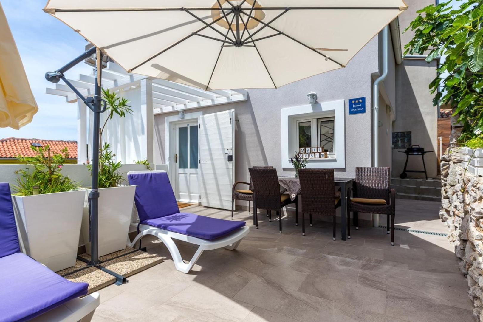 Apartments Valeria, Mali Lošinj Dış mekan fotoğraf